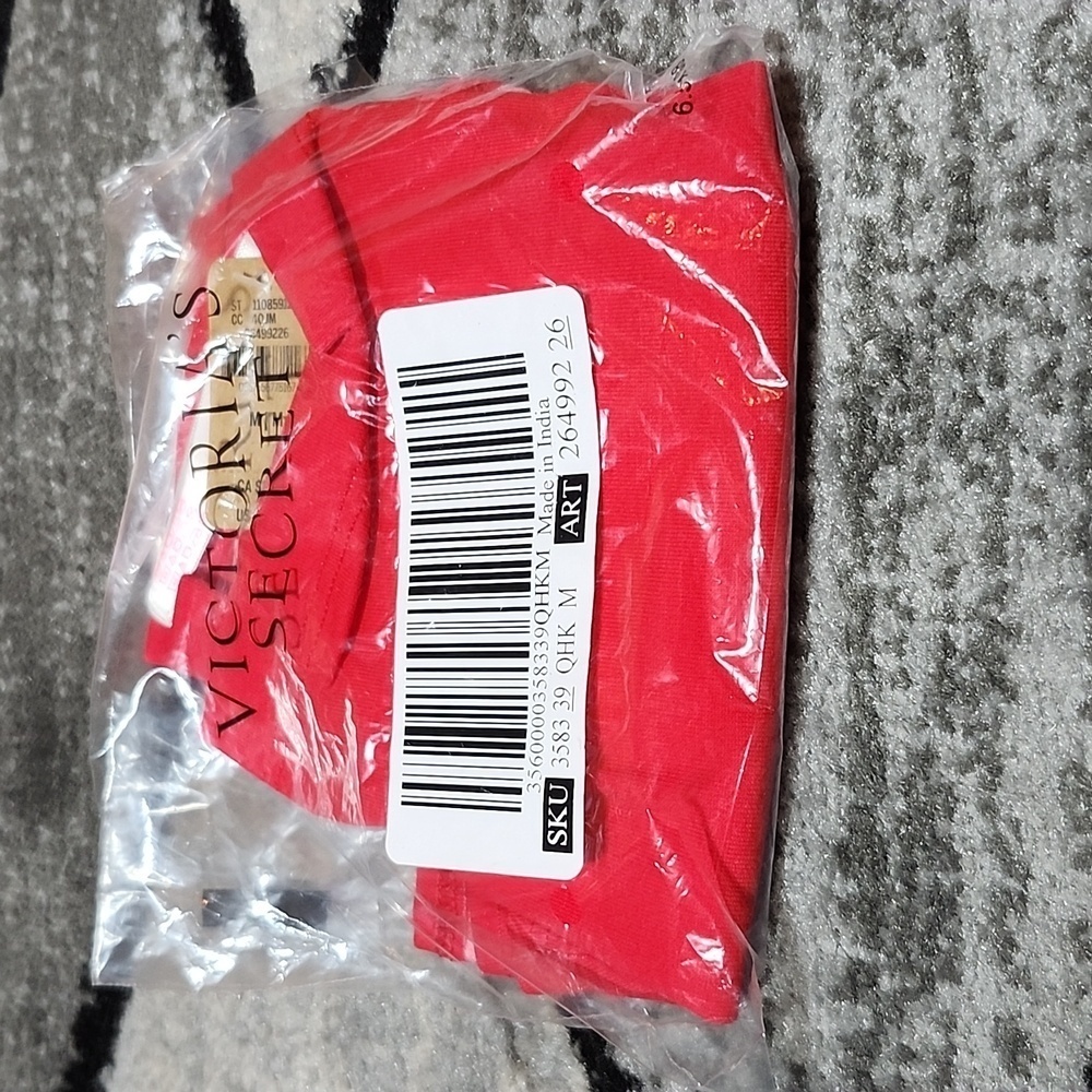VICTORIA SECRET PINK 2022 RED BOYSHORT PANTY MEDIUM